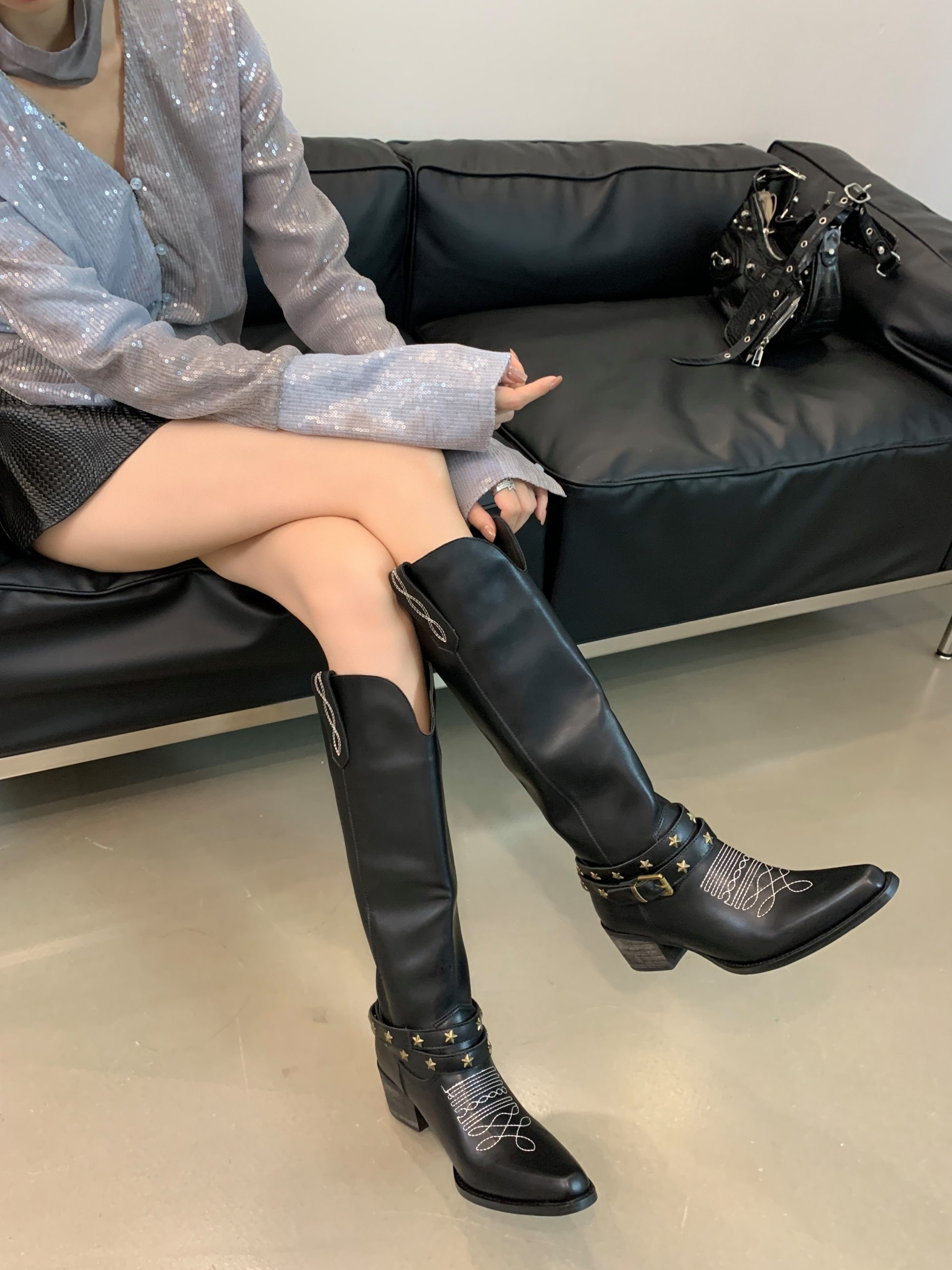 2024 BUBUFLY Women's Pointed Toe Western Boots, Black Patent Leather, Chunky Heel, High Top, Retro Embroidered - Image 2