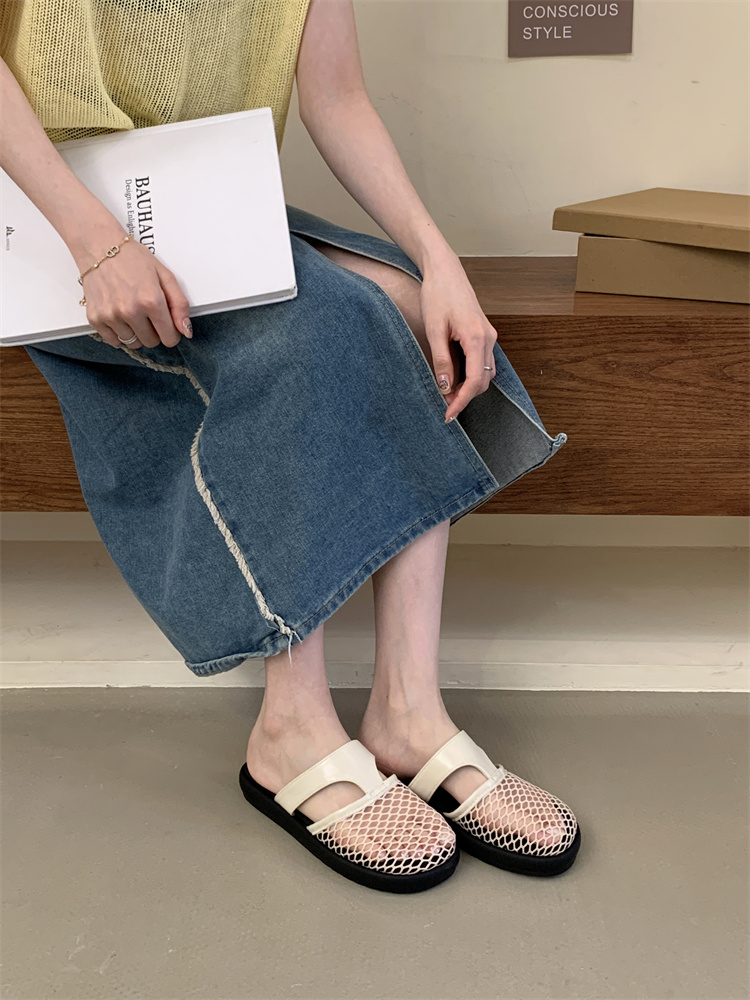2025 New French Flat Closed-Toe Half Slippers for Women Summer Low Heel Soft Sole Slip-On Mules - Image 3